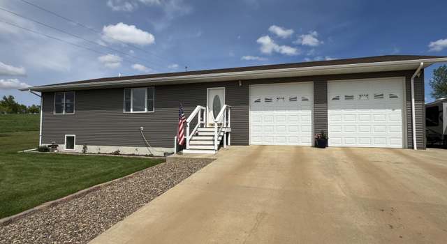 Photo of 904 3rd St N, Hettinger, ND 58639
