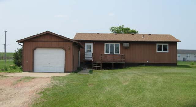 Photo of 603 4th Ave NW, Beach, ND 58621