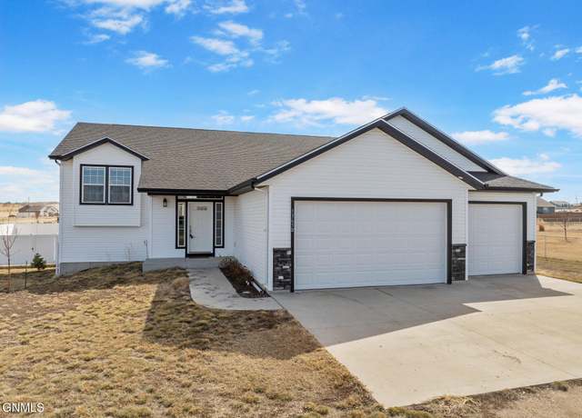 Property at 13658 Cherry St NW, Williston, ND 58801, 5 beds, 3 baths