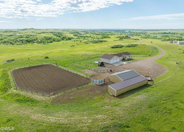 Property at 2463 High Country Dr N, Mandan, ND 58554, 4 beds, 3 baths