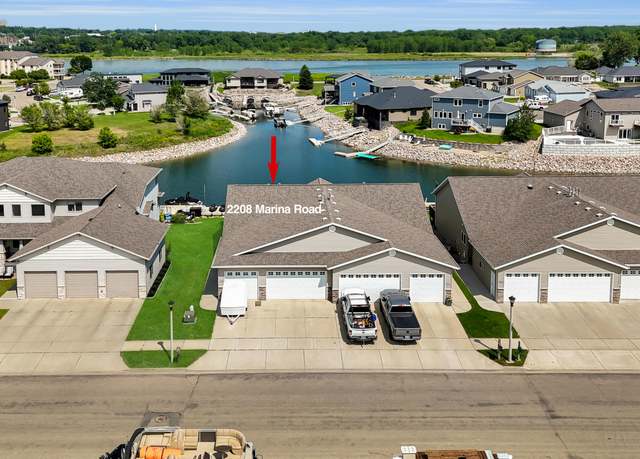 Property at 2208 Marina Rd SE, Mandan, ND 58554, 4 beds, 2.5 baths