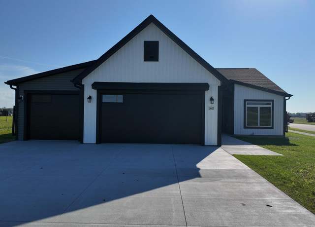 Property at 2403 Dutton Cir SE, Mandan, ND 58554, 3 beds, 2 baths