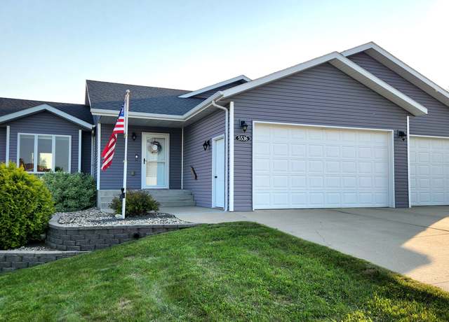 Property at 5536 Niagara Dr, Bismarck, ND 58503, 4 beds, 3 baths