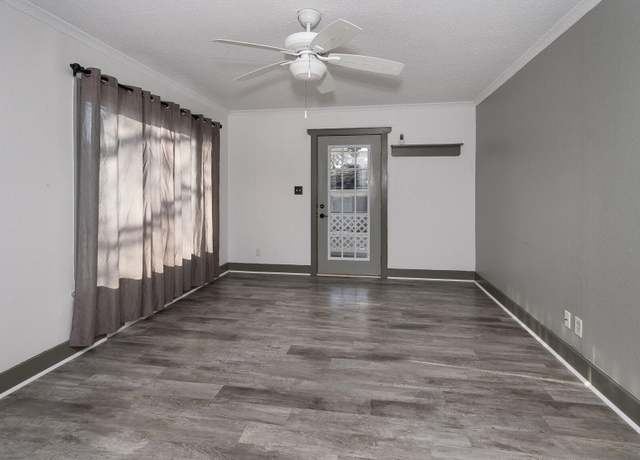 Property at 720 N Anderson St, Bismarck, ND 58501, 4 beds, 2 baths