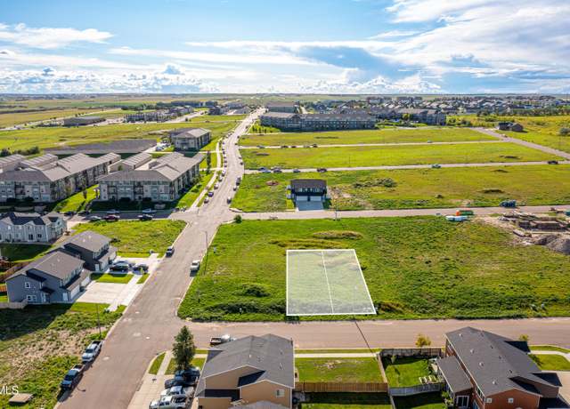 Property at 2907/2909 28th Ct W, Williston, ND 58801