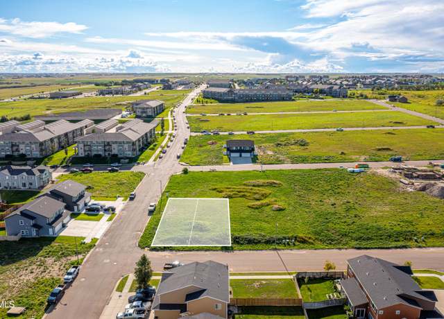 Property at 2901/2903 28th Ct W, Williston, ND 58801