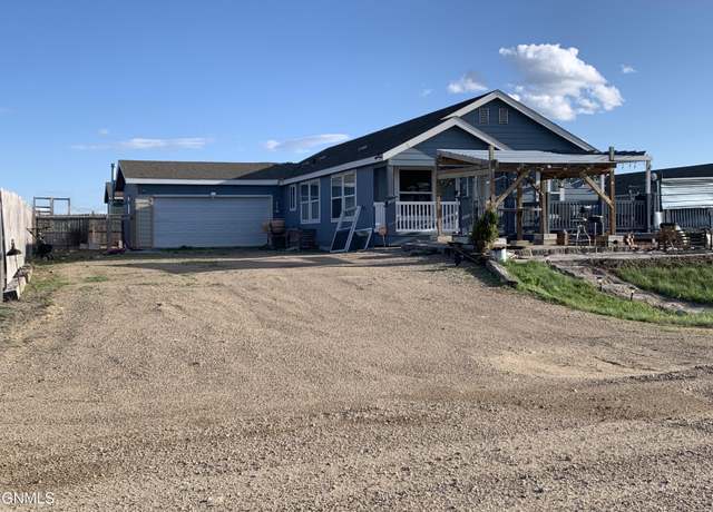 Property at 13836 Stanley St, Williston, ND 58801, 3 beds, 2 baths