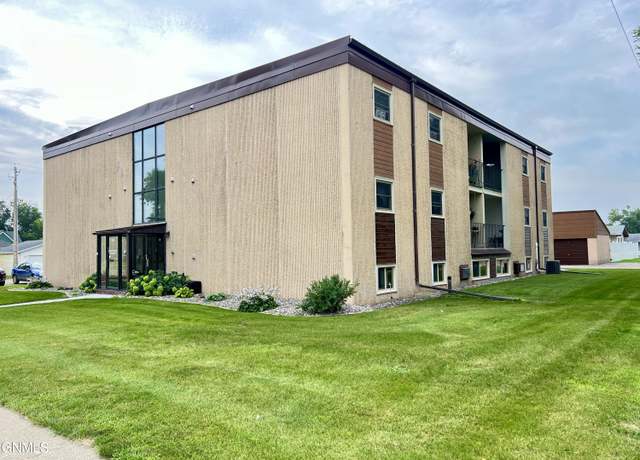 Property at 314 4th St NE #10, Valley City, ND 58072, 2 beds, 1 bath