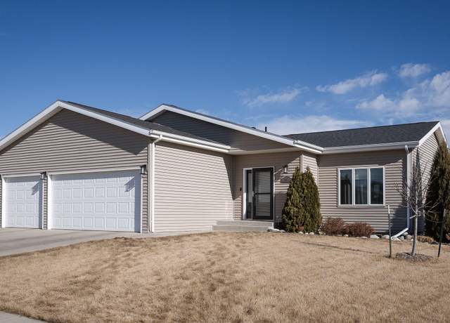 Property at 4600 Mccomb Ave, Bismarck, ND 58503, 5 beds, 2 baths