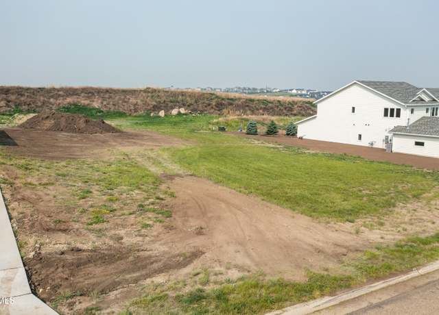 Property at 2012/2016 Prairie Hawk Dr, Bismarck, ND 58503