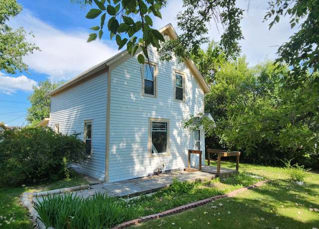Property at 401 Summit St, Underwood, ND 58576, 3 beds, 1 bath
