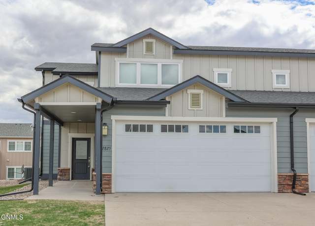 Property at 2825 28th St W, Williston, ND 58801, 3 beds, 2.5 baths