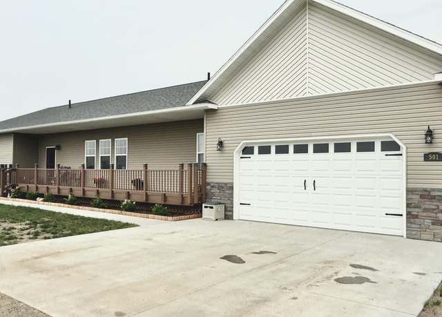 Property at 501 135th Ave SW, Minot, ND 58701, 4 beds, 4 baths