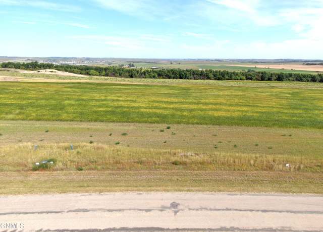 Property at 15008 Acadia Dr, Bismarck, ND 58503