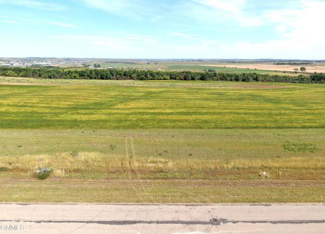 Property at 16002 Acadia Dr, Bismarck, ND 58503