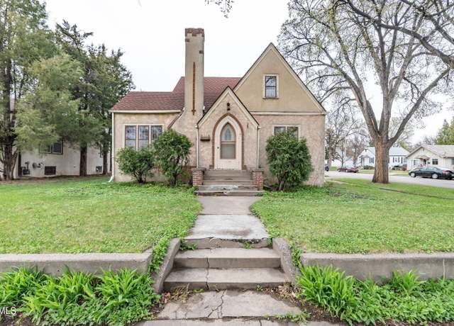 Property at 1120 C Ave E, Bismarck, ND 58501, 3 beds, 1.5 baths
