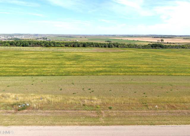 Property at 16008 Acadia Dr, Bismarck, ND 58503