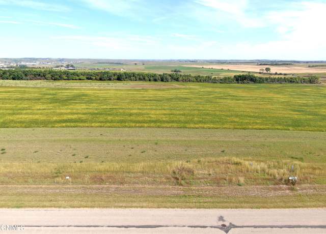 Property at 16010 Acadia Dr, Bismarck, ND 58503