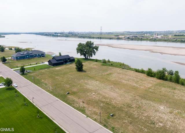 Property at 6232 Misty Waters Dr, Bismarck, ND 58503