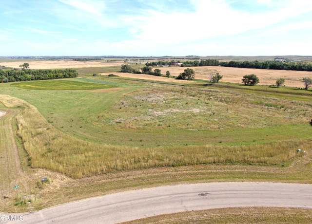 Property at 20002 Acadia Pl, Bismarck, ND 58503
