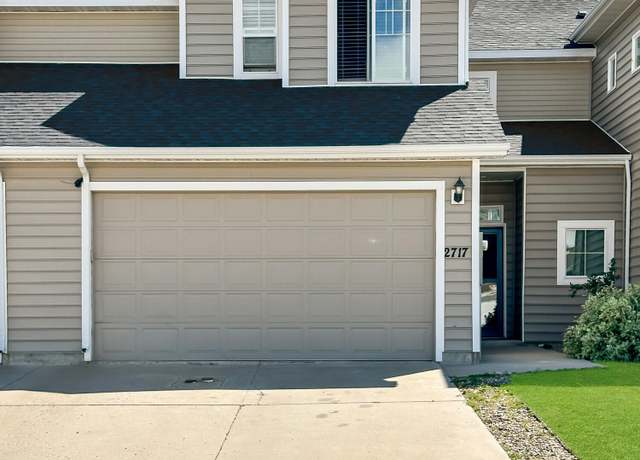 Property at 2717 29th St W, Williston, ND 58801, 3 beds, 2.5 baths