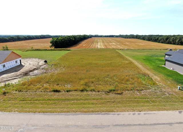 Property at 15007 Acadia Dr, Bismarck, ND 58503