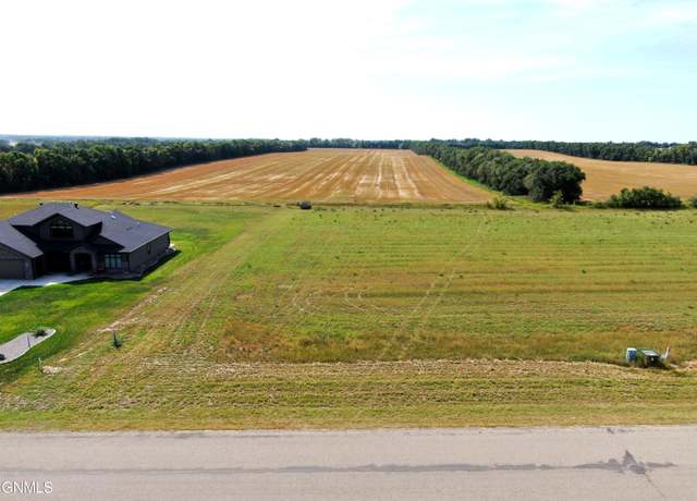 Property at 14009 Acadia Dr, Bismarck, ND 58503