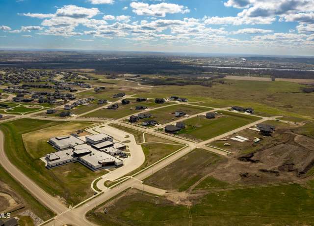 Property at 1906 Prairie Hawk Dr, Bismarck, ND 58503