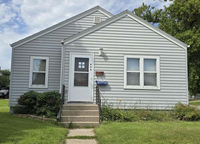 Property at 402 5th St NW, Jamestown, ND 58401, 2 beds, 1 bath