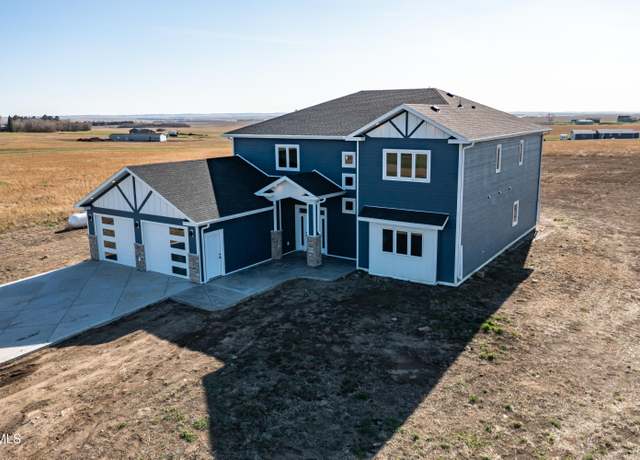 Property at 4471 Wrangler Rd, Mandan, ND 58554, 5 beds, 4 baths