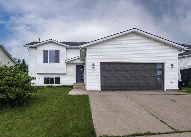 Property at 4405 34th Ave NW, Mandan, ND 58554, 3 beds, 2 baths