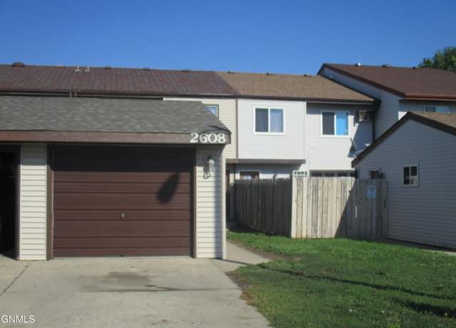 Property at 2608 18th Ave W, Williston, ND 58801, 2 beds, 1 bath