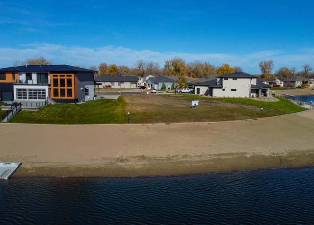Property at 3918 Waterfront Pl SE, Mandan, ND 58554