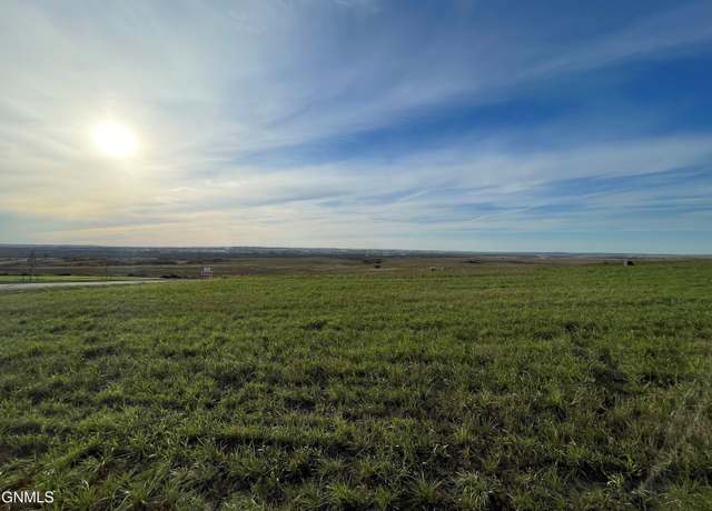 Property at 4506 Elk Ridge Dr, Bismarck, ND 58503
