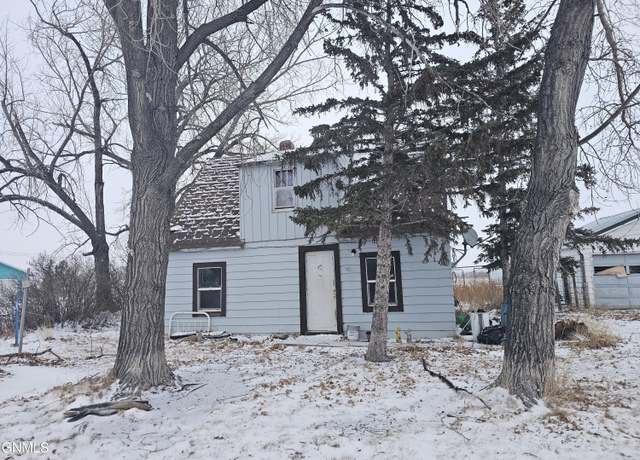 Property at 206 Parker St NE, Alamo, ND 58830, 3 beds, 1 bath