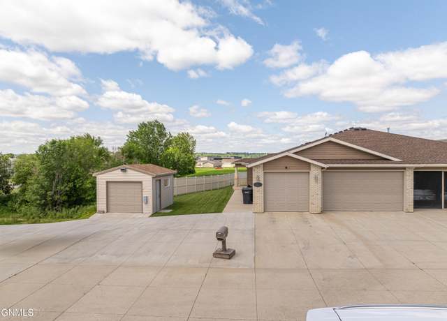 Property at 2511 Nash Ln SE, Mandan, ND 58554, 3 beds, 3 baths