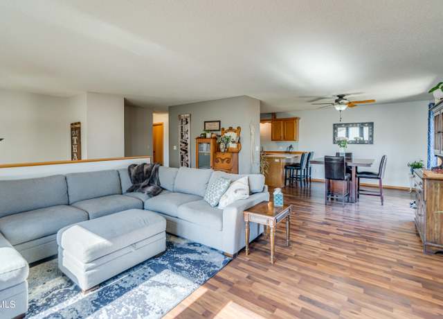 Property at 3151 19th St, Bismarck, ND 58503, 3 beds, 3 baths