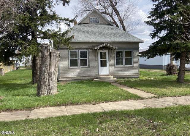 Property at 207 Dakota St N, Elgin, ND 58533, 3 beds, 1 bath
