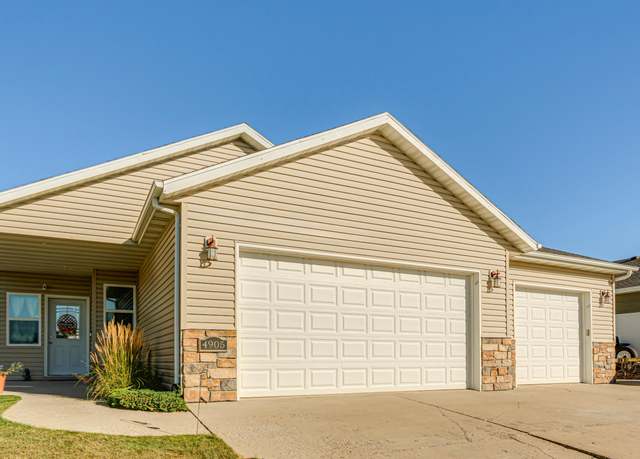 Property at 4905 Coleman St, Bismarck, ND 58503, 3 beds, 2 baths