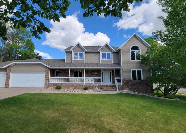 Property at 1800 Contessa Pl, Bismarck, ND 58503, 4 beds, 4.5 baths
