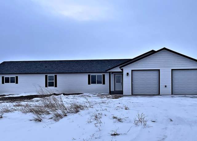 Property at 5477 Nicholas Ave, Williston, ND 58801, 4 beds, 4 baths