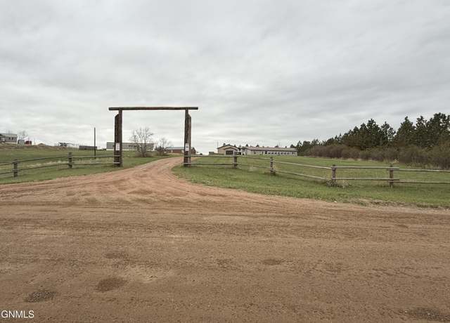 Property at 2667&2671 122nd Ave NW, Watford City, ND 58854, 3 beds, 2 baths