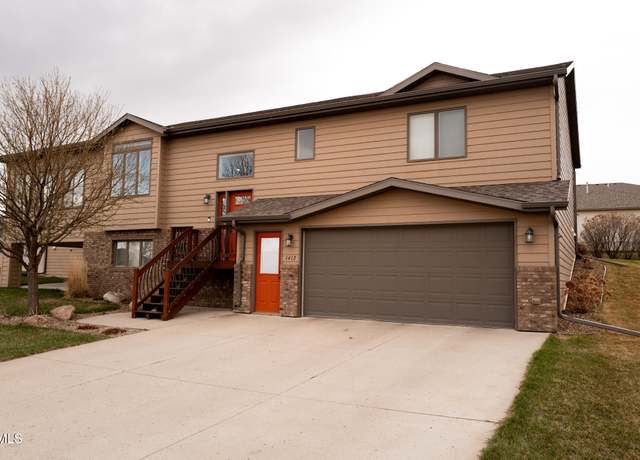 Property at 1412 Sharloh Lp Loop, Bismarck, ND 58501, 3 beds, 3 baths