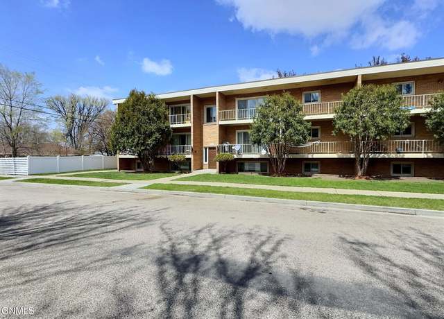 Property at 912 E Owens Ave #3, Bismarck, ND 58501, 3 beds, 1 bath