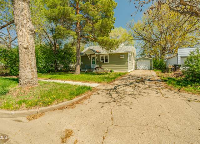 Property at 217 N 19th St, Bismarck, ND 58501, 2 beds, 2 baths