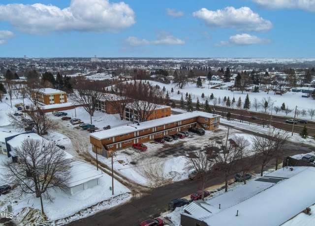 Property at 1530 6th Ave SW, Jamestown, ND 58401, 24 beds, 23 baths