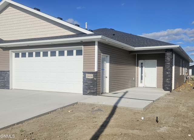 Property at 2404 34th Ave SE, Mandan, ND 58554, 3 beds, 2 baths