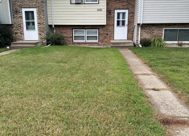 Property at 1431 9th Ave NE, Jamestown, ND 58401, 2 beds, 1.5 baths