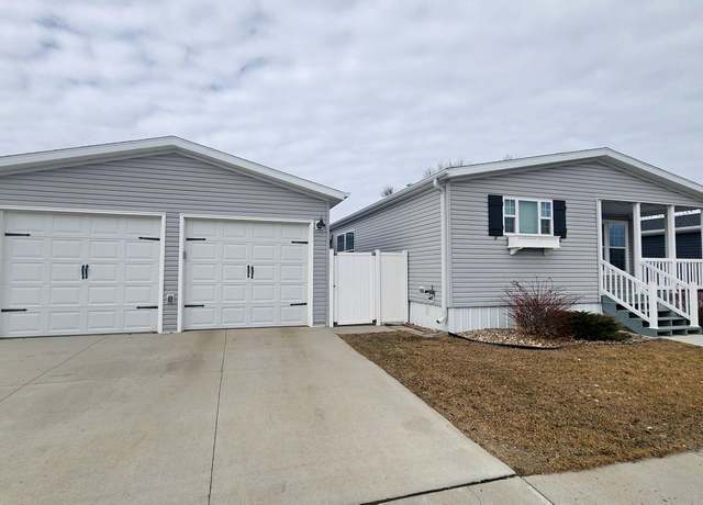 Property at 113 Partridge Ln SE, Mandan, ND 58554, 3 beds, 2 baths