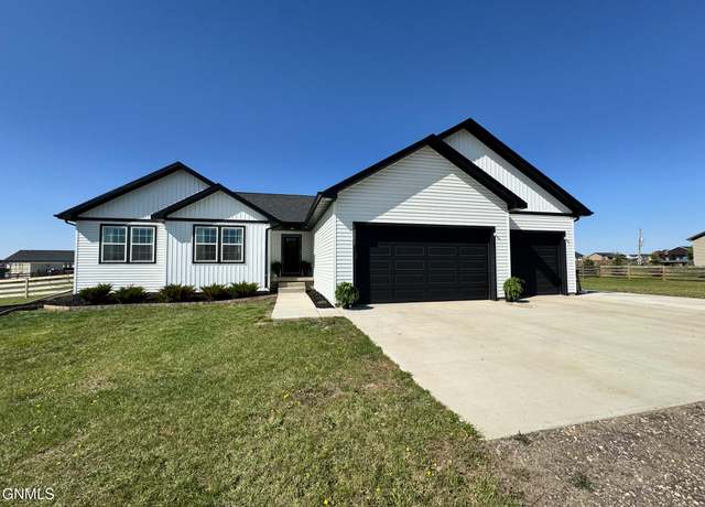 Property at 13351 Meadow Creek St, Williston, ND 58801, 6 beds, 3 baths